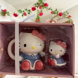 Hello Kitty Hand Painted Ceramic Mug and Figurine Set By Sanrio New